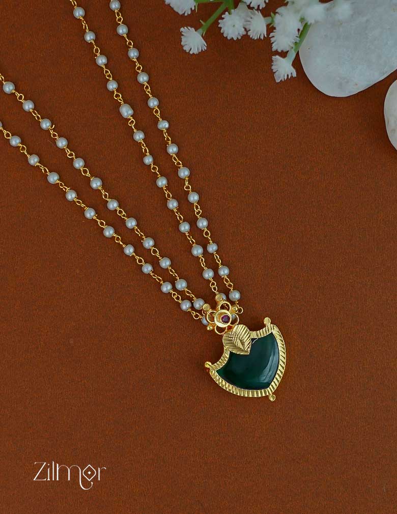 KY1011959- Premium Pearl Necklace with Palakka Pendant 1-Zilmor