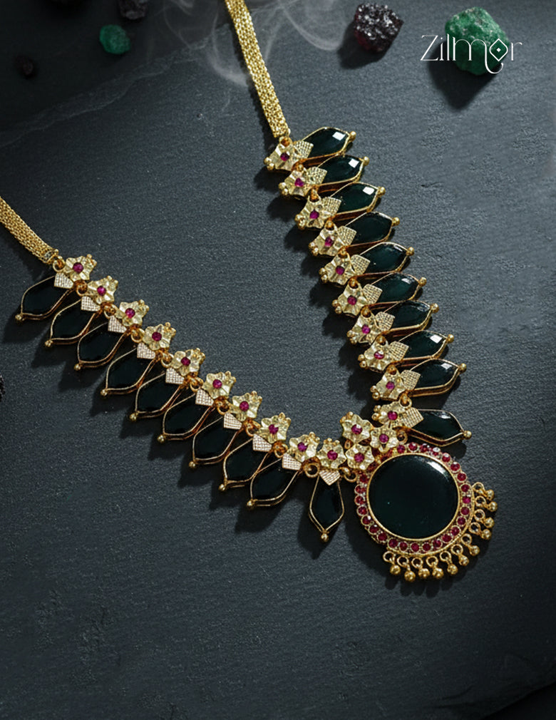 AG101496 - Gold tone Nagapadam Necklace