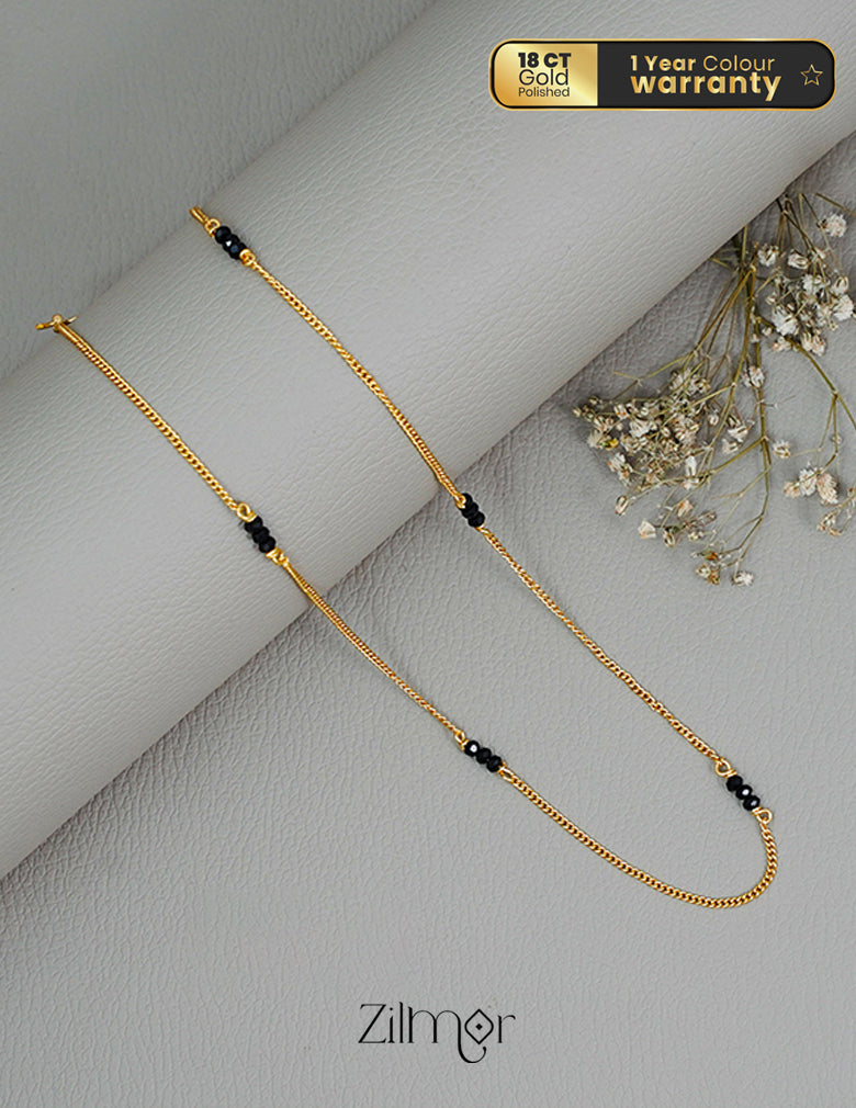 KT1011132- Gold Tone Daily Wear Simple Necklace