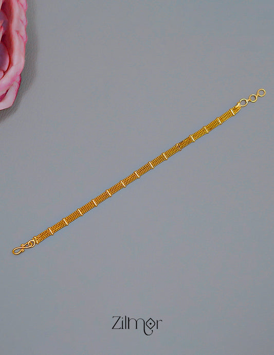KY1011538 - Gold Toned Bracelet 2-Zilmor