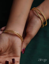 SG100981 - Gold Plated stone bangle 13-Zilmor