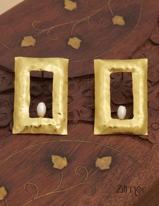 Contemporary Pearl Square Earrings - KE100416