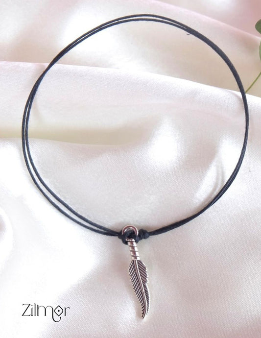 Feather Charm Anklet 1-Zilmor