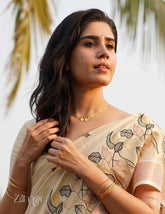 Gold tone small Kaashu chain with Matching Earrings 3-Zilmor