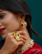 KR1011260 - Freshwater Pearl with Raw natural Stone Stud Earrings 1-Zilmor