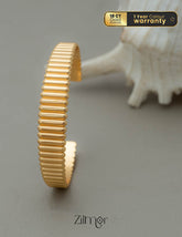 PE101827- Gold Toned Cobra Cuff Bracelet 1-Zilmor