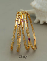 TM10043 - Golden Tone Stone Bangle 1-Zilmor