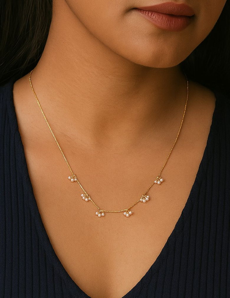 PE1011725 - Gold Plated Pearl Hanging Invisible Necklace 1-Zilmor