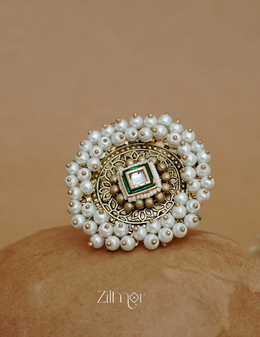 ZA1011166 - Pearl Cluster Adjustable Ring 1-Zilmor