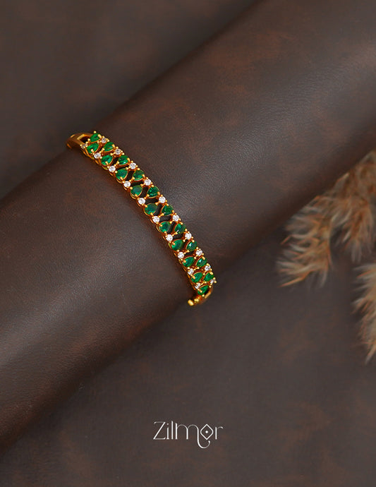 ZK1011386 - Gold Plated AD Stone Openable Bangle 2-Zilmor