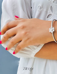 ZM101399 - 925 Silver Matt Finish Openable Bangle 1-Zilmor