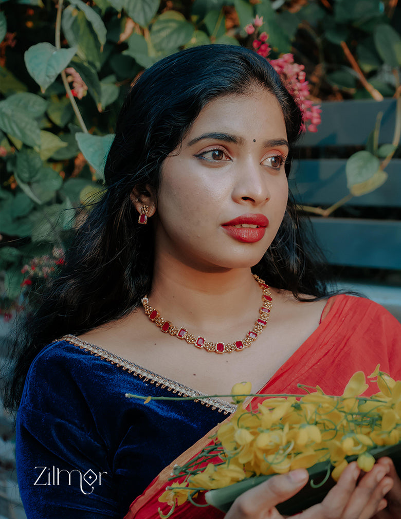 Karthi Flower Antique Necklace Set
