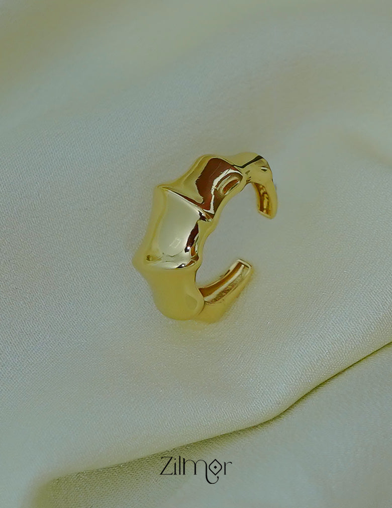 Luxury 18K Gold Plated Aurora Flow Ring – Modern Adjustable Design
