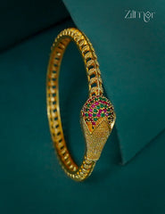 18k Gold Plated Anti-Tarnish AD stone Bangle - CL1012266