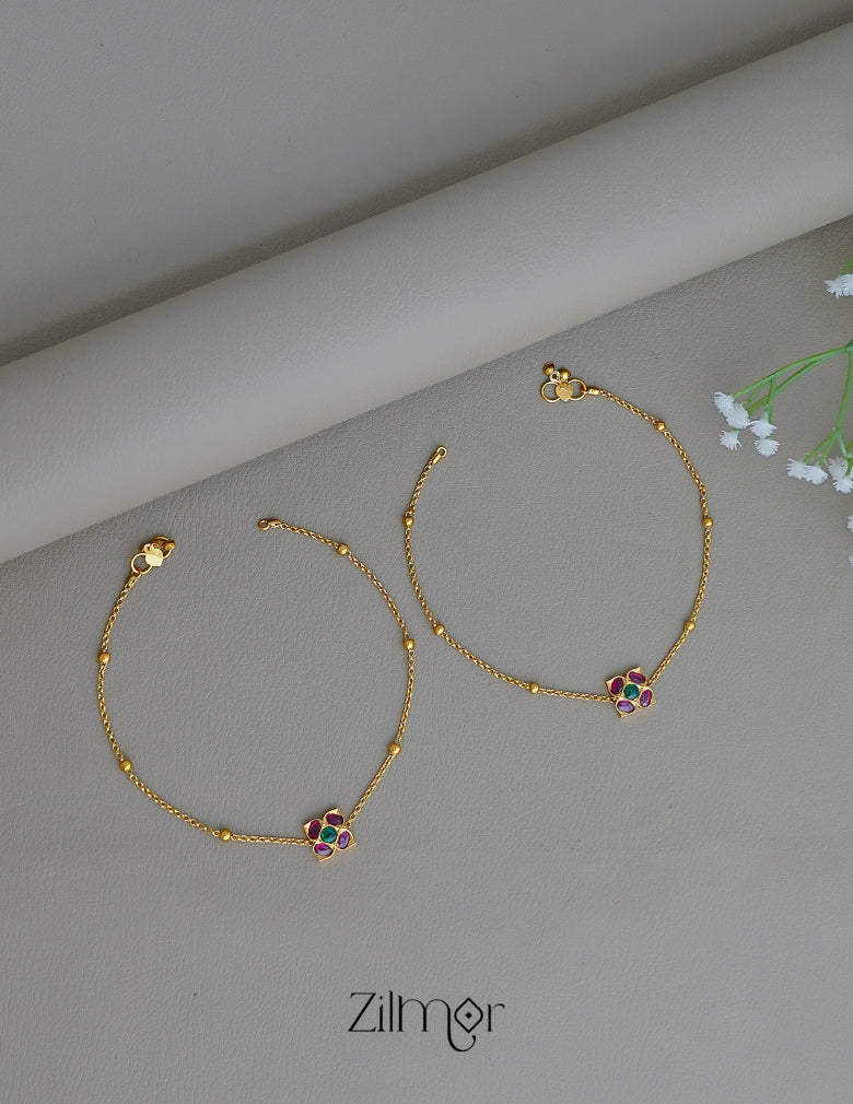 SN1011892- Simple Flower pair Anklet 4-Zilmor