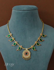 ZS1011923 - Kemp Stone Mango Palakka Traditional Necklace 4-Zilmor