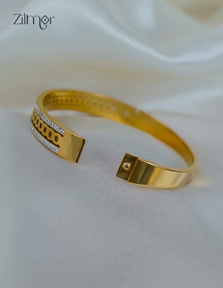 ZF1012115 - Golden Ad Stone Openable Anti Tarnish Bracelet Bangle