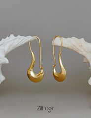 PE1011806 - Gold tone Geometrical Hoop Earrings 2-Zilmor