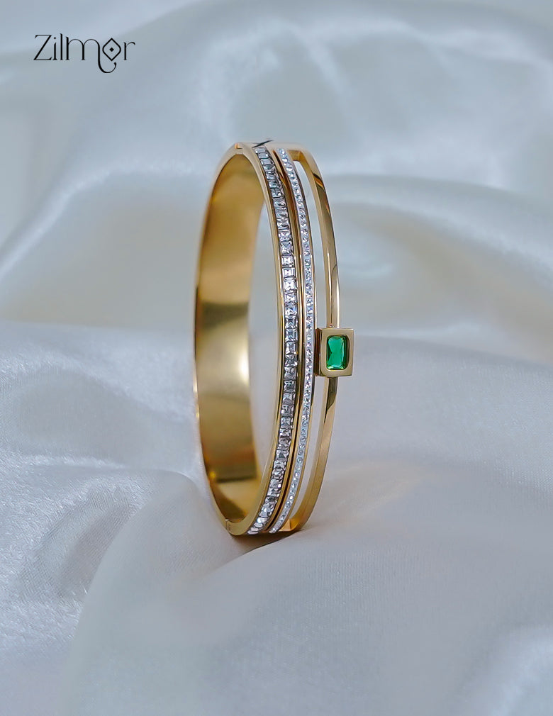 ZF1012116 - Golden Ad Stone Openable Anti Tarnish Bracelet Bangle