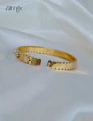 ZF1012120- Golden Ad Stone Openable Anti Tarnish Bracelet Bangle