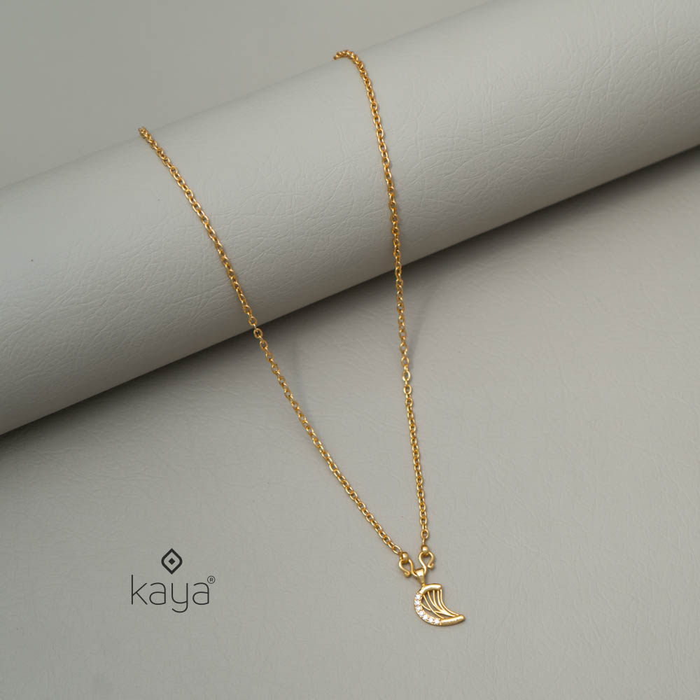 Simple pendant Necklace - PE100305