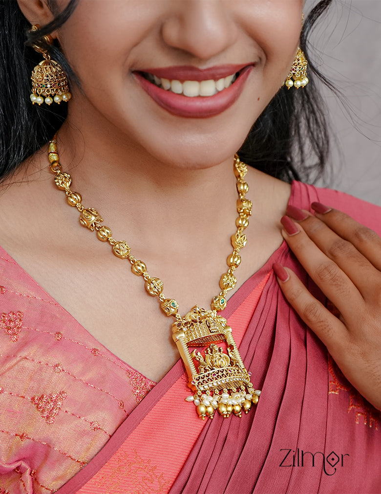 SN1011470 - Premium  Goddess Pendant Traditional Necklace Earrings set