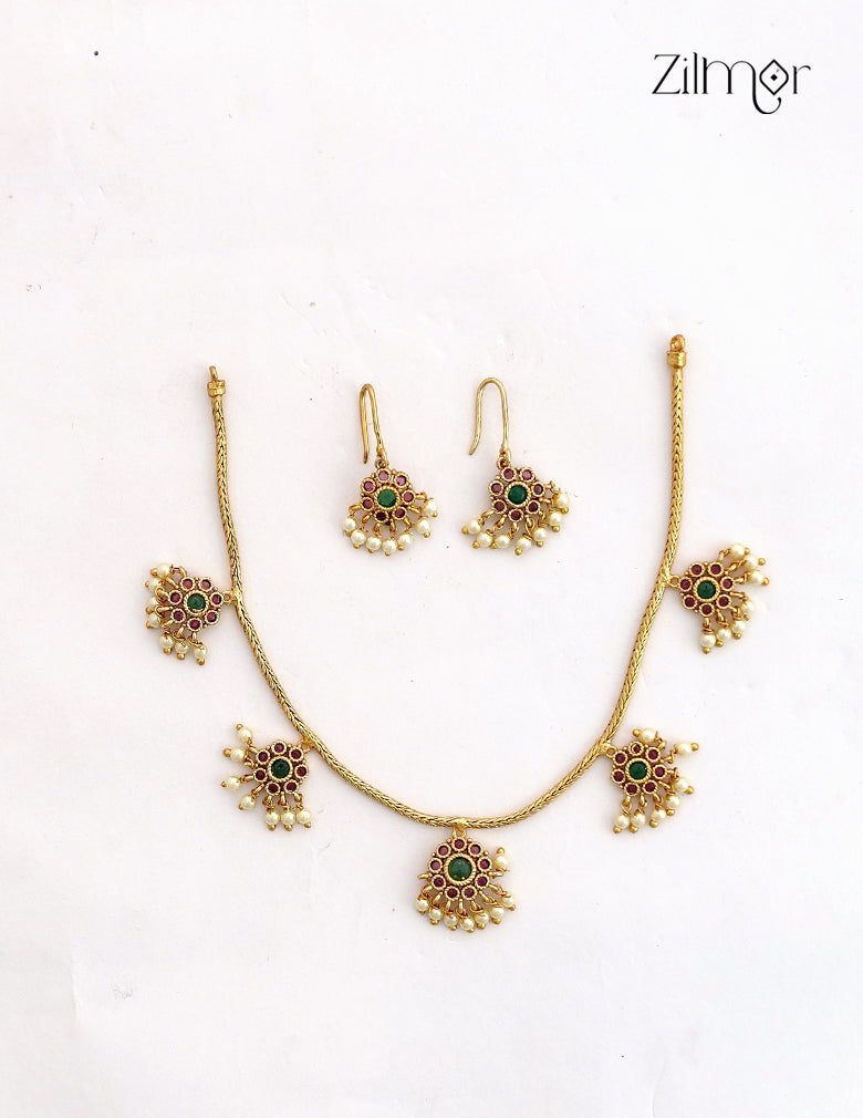 Attigai Antique Necklace Set with Matching Earrings | NV1012698
