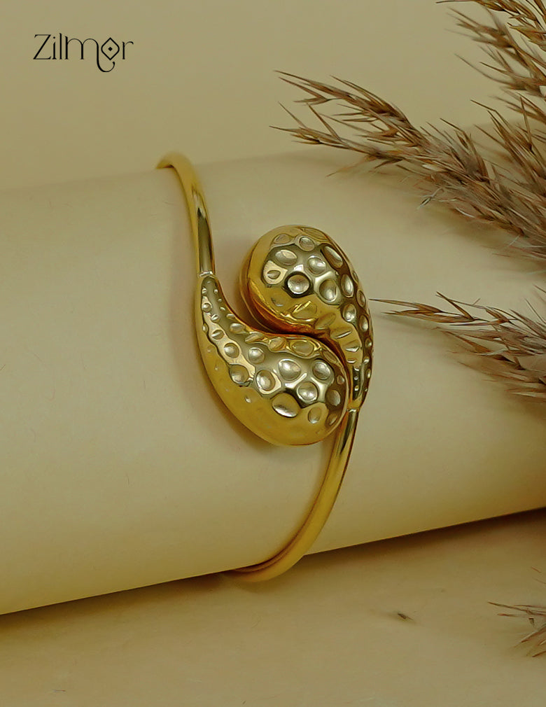 ZF1012122 - Golden Adjustable Double Teardrop Anti Tarnish Bracelet Bangle