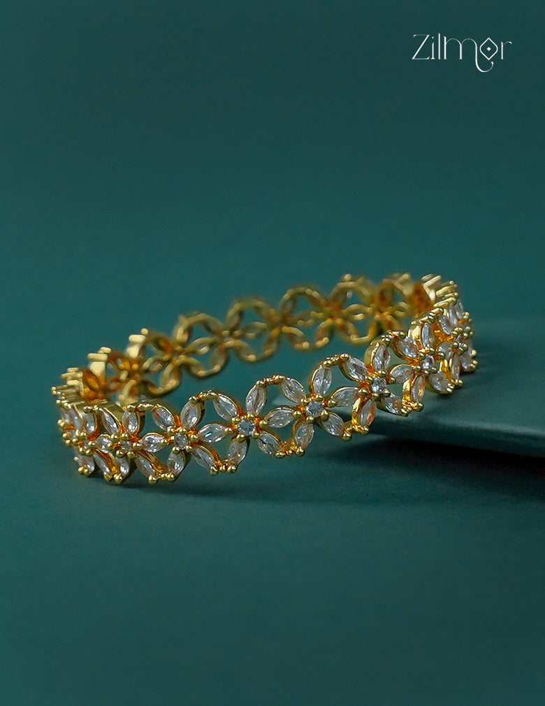 18k Gold Plated Anti-Tarnish AD stone Flower Bangle  - CL1012294