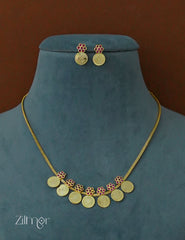 PP1011984- Gold Tone Kaashu Pendant Necklace Earring Set