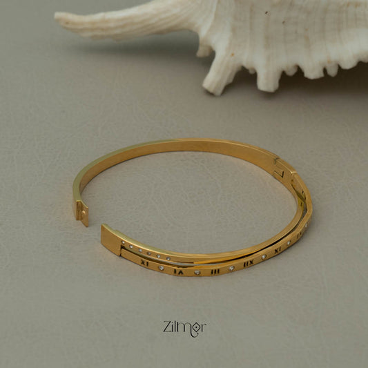 PT101701 - Contemporary Bangle Bracelet
