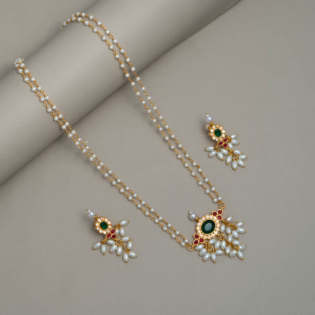 KH101467 - Pearl Necklace Earrings set