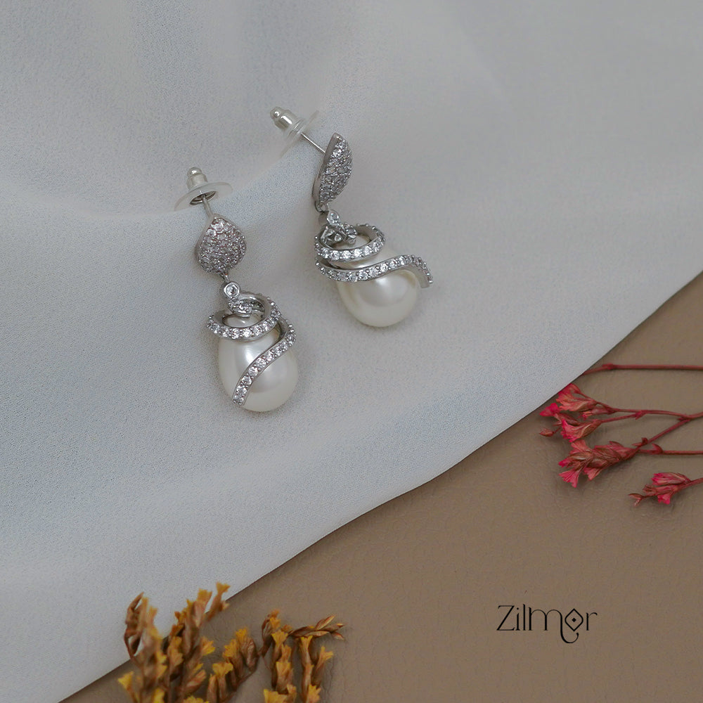 ZN1011510 - AD Stone with Pearl  Earrings