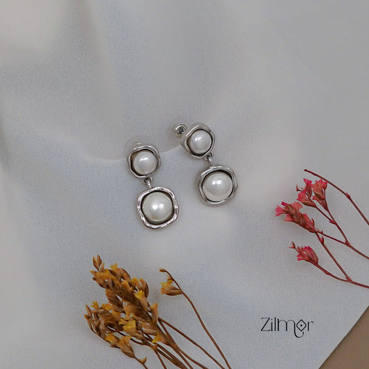 ZN1011513 - Silver Pearl  Earrings