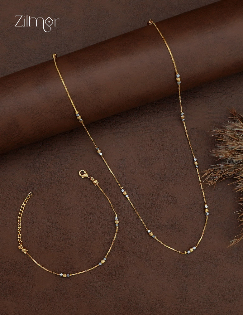 18K Gold Plated Simple Chain Necklace & Bracelet Combo laid out together