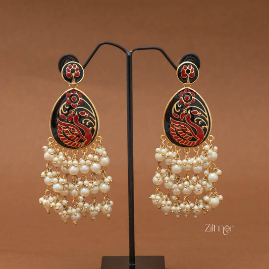 Ishika Pearl Clustering Earrings