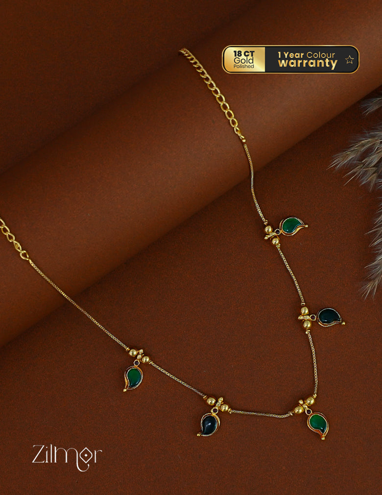 AG1011913-Gold tone Double Side Lakshmi Mango Palakka Pendant Necklace 1-Zilmor