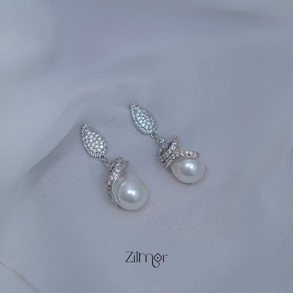 ZN1011510 - AD Stone with Pearl  Earrings