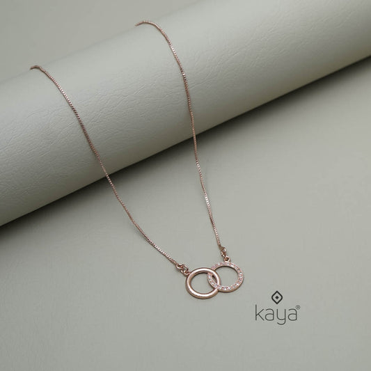 AG101265 - Simple pendant Rose Gold Necklace