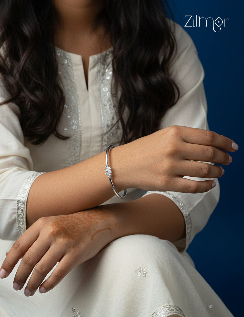 Silver Plated AD Stone Openable Bangle - CL1012300