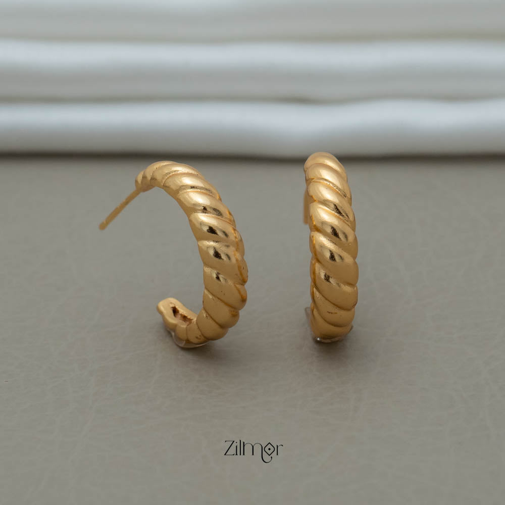 PE101830 -Gold tone Geometrical Hoop Earrings