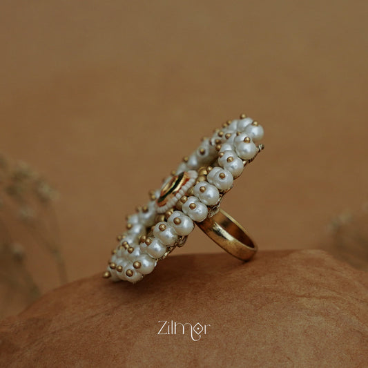 ZA1011165 - Pearl Cluster Adjustable Ring