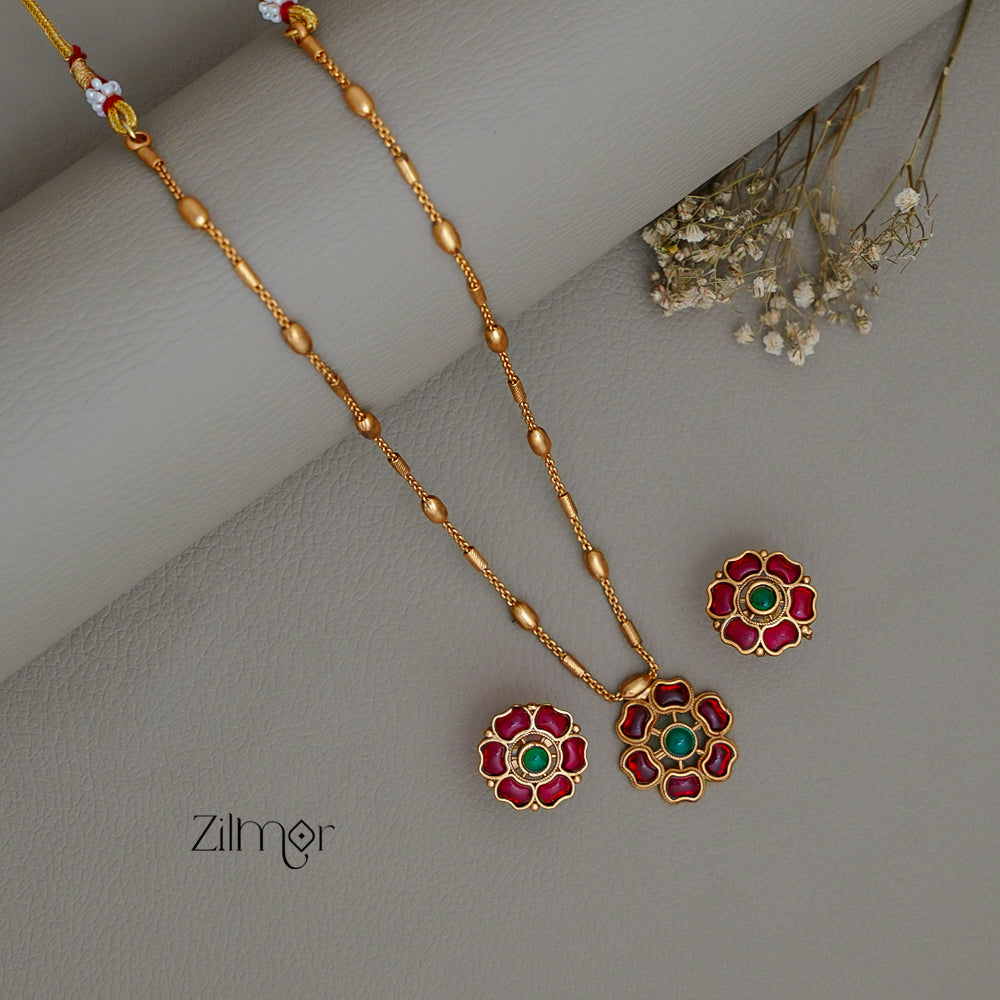 NV1011184- Flower Pendant Antique Necklace Earrings Set