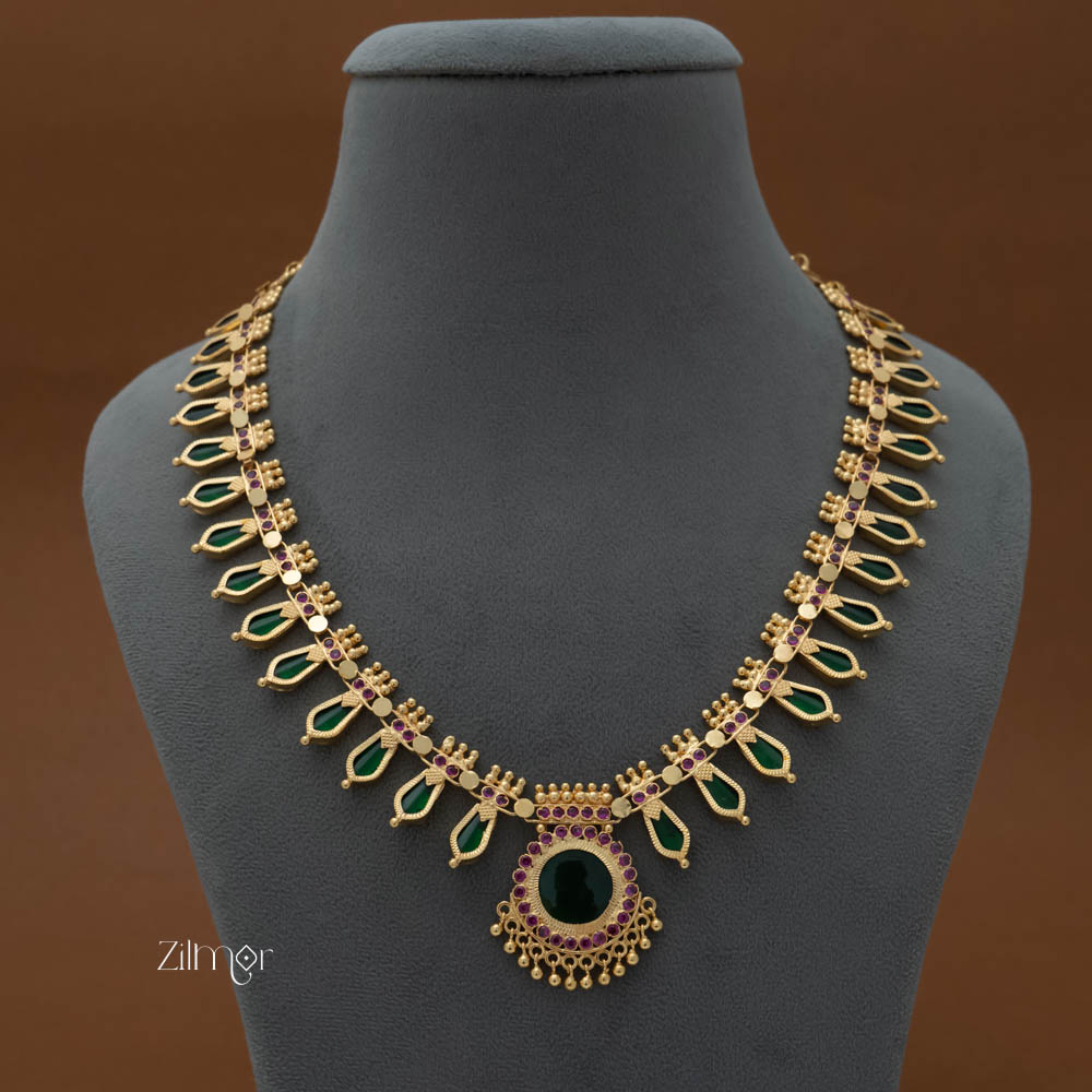 AG101811  - Premium Quality Gold tone Nagapadam Necklace