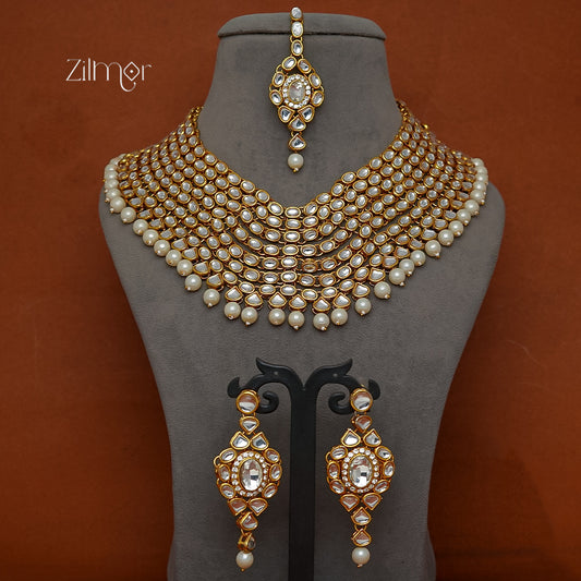 CL1011367 - Bridal  Kundan Necklace Earrings with Maangtikka