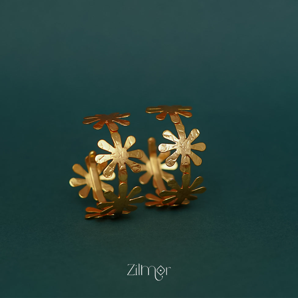 ZJ1011345 - Golden Flower Earrings