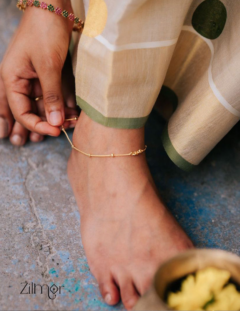 KY101621 - Gold Tone pair Anklet 3-Zilmor