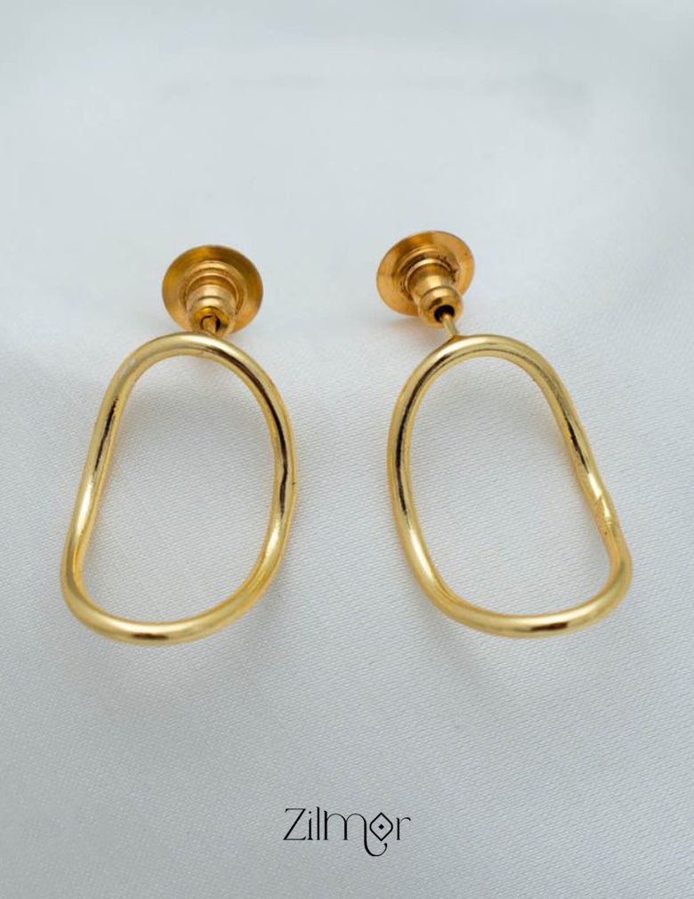 AS101487 - Golden Geometric Earrings 2-Zilmor