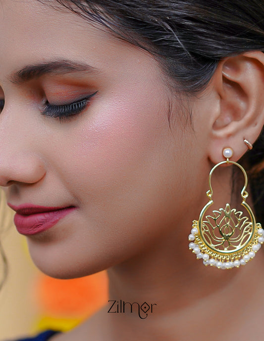 AS101732 - Pearl Cluster Earrings