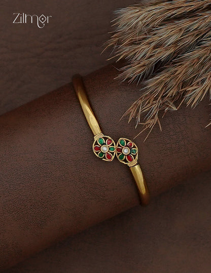 Antique Gold Adjustable Bangle Enamel with Kemp Stone - AF1012963